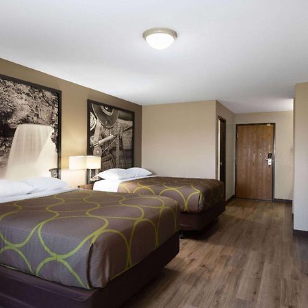 Super 8 By Wyndham Belgrade/Bozeman Airport Μοτέλ Εξωτερικό φωτογραφία