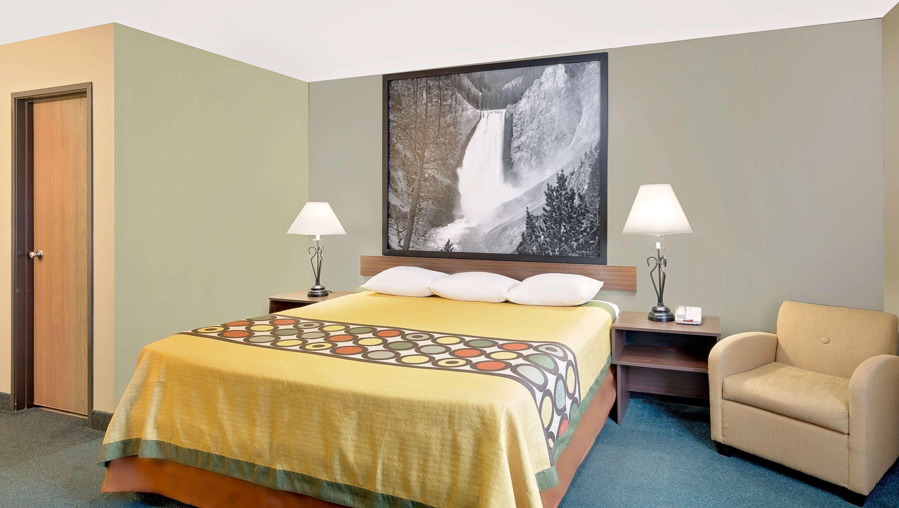 Super 8 By Wyndham Belgrade/Bozeman Airport Μοτέλ Εξωτερικό φωτογραφία