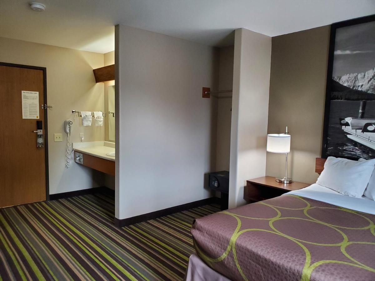 Super 8 By Wyndham Belgrade/Bozeman Airport Μοτέλ Εξωτερικό φωτογραφία