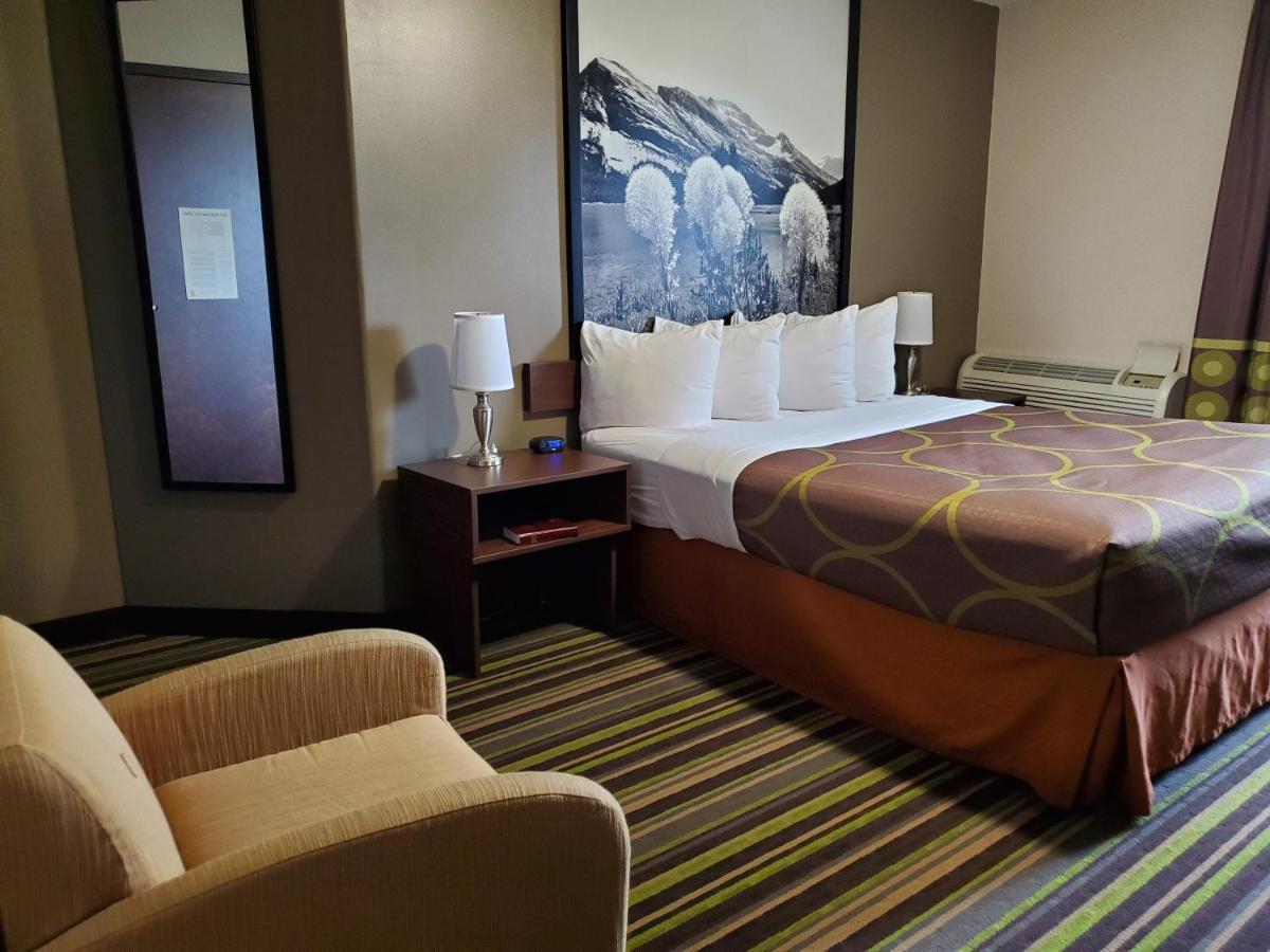 Super 8 By Wyndham Belgrade/Bozeman Airport Μοτέλ Εξωτερικό φωτογραφία