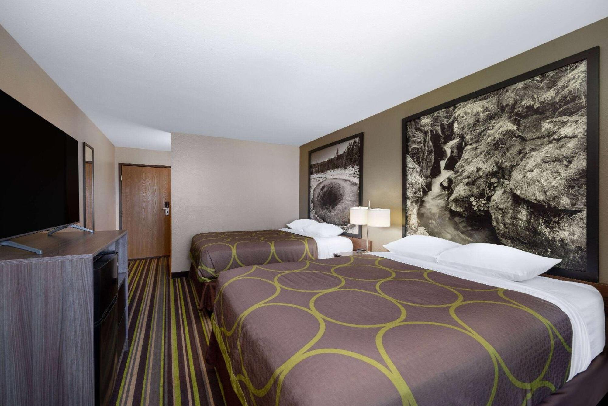 Super 8 By Wyndham Belgrade/Bozeman Airport Μοτέλ Εξωτερικό φωτογραφία